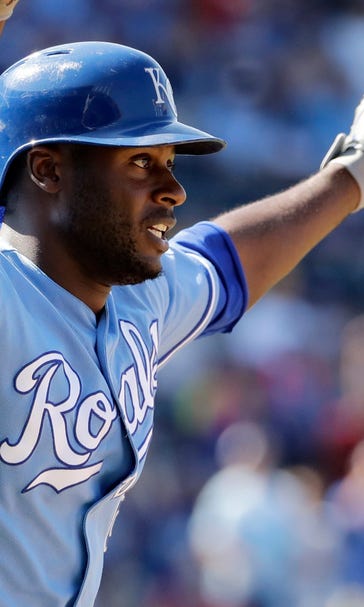 Royals get fortunate break as sun aids 4-3 walk-off win over Rangers
